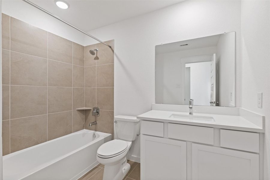 Image 33 of a home in Sunterra. Image 33 of a home in Sunterra.