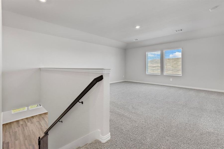 Image 33 of a home in Stratton Place. Image 33 of a home in Stratton Place.