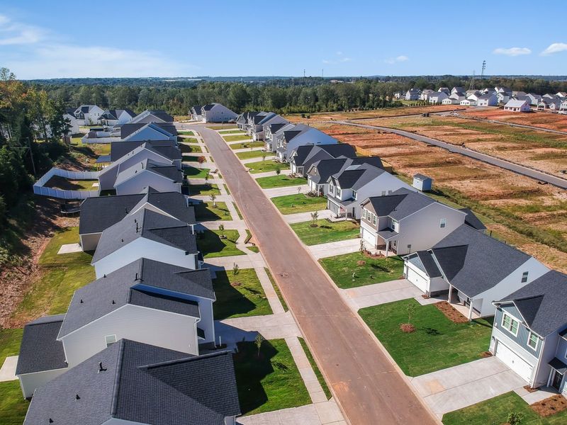 Image 21 representing the The Cade by Stanley Martin Homes in Persimmon Hill, Lyman, SC.