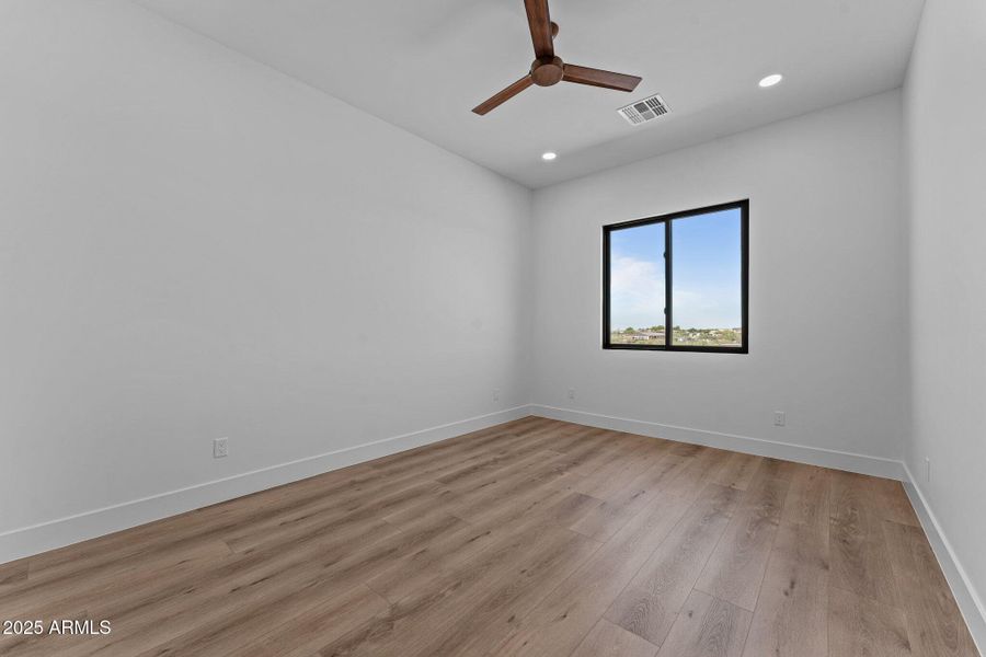 33-web-or-mls-DSC08057 33-web-or-mls-DSC08057