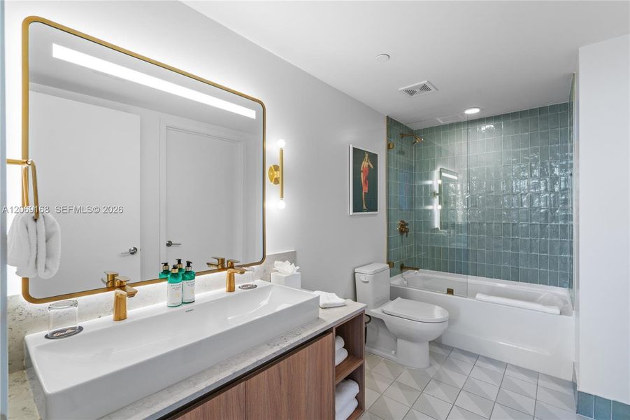 Furnished interior view inside a new home in Natiivo Miami, Miami (Image 34). Furnished interior view inside a new home in Natiivo Miami, Miami (Image 34).