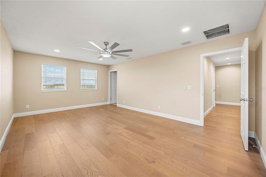 Spacious, unfurnished interior of a new home in , Groveland (Image 52).