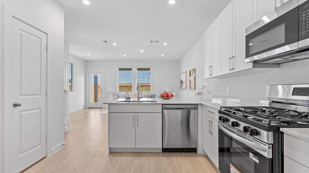 Furnished interior view inside a new home in Lexington Village, Missouri City (Image 12). Furnished interior view inside a new home in Lexington Village, Missouri City (Image 12).