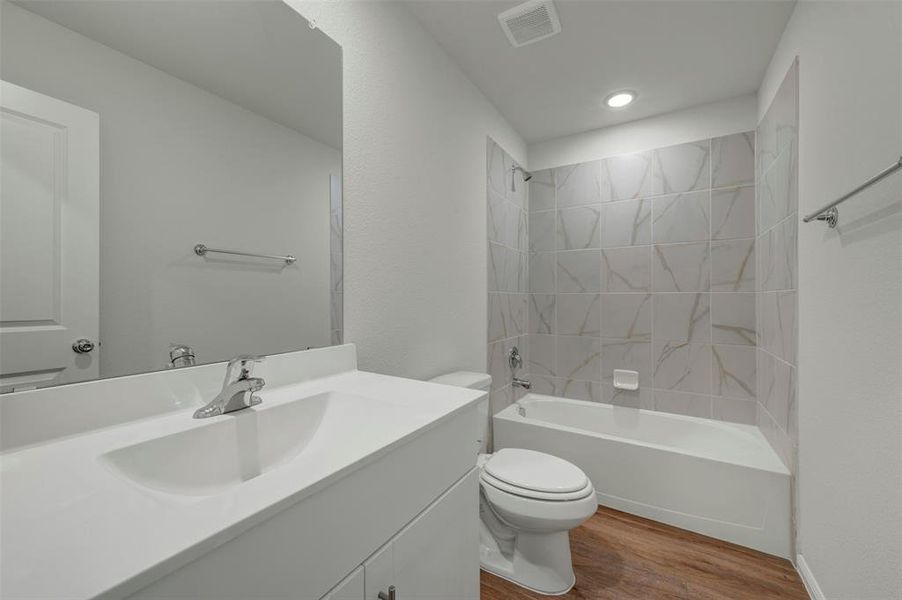 Furnished interior view inside a new home in Sanderos, Fort Worth (Image 15).