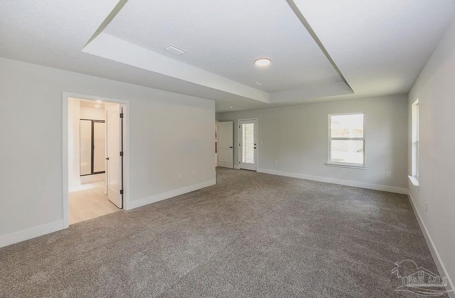 Spacious, unfurnished interior of a new home in Hidden Pines, Milton (Image 16).