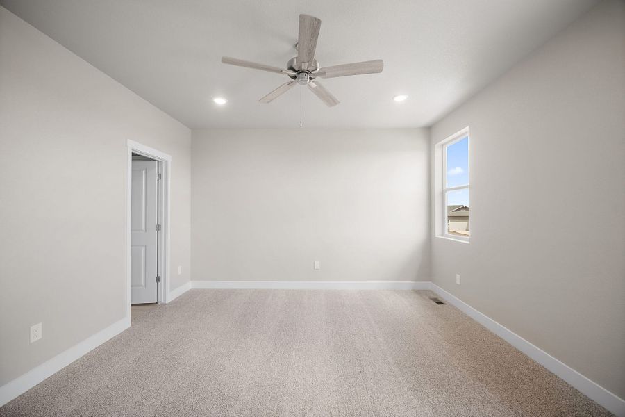 Spacious, unfurnished interior of a new home in Trails at Aspen Ridge-3, Colorado Springs (Image 15). Spacious, unfurnished interior of a new home in Trails at Aspen Ridge-3, Colorado Springs (Image 15).