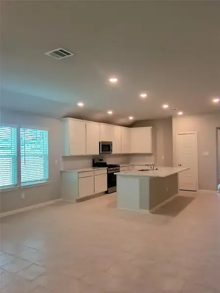 Image 24 of a home in Splendora Fields.