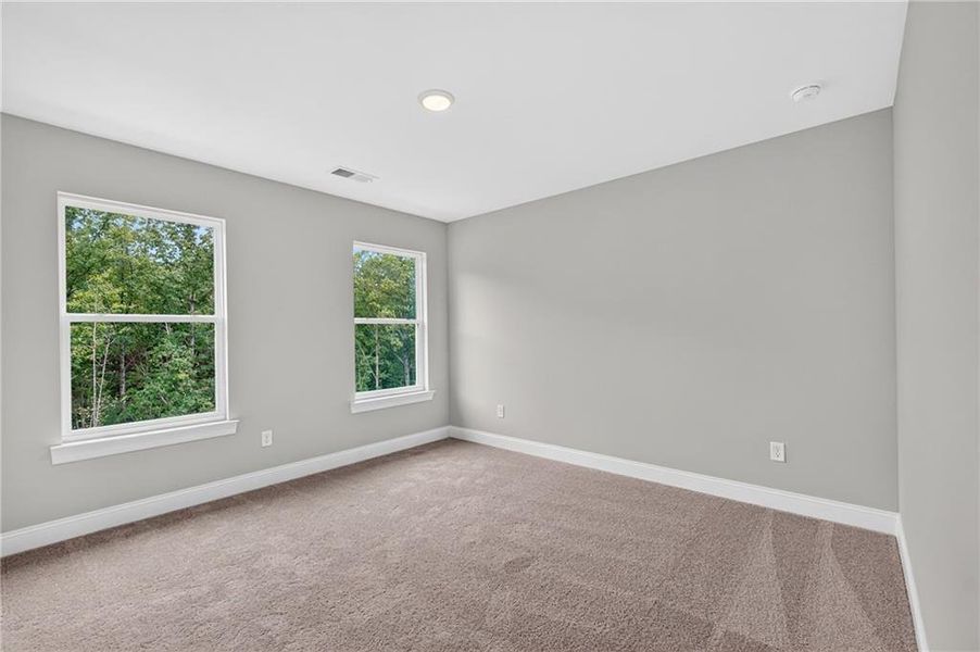 Spacious, unfurnished interior of a new home in Villas at Dawsonville, Dawsonville (Image 45).