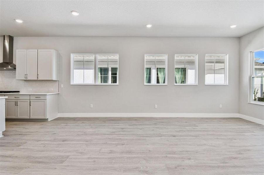 Spacious, unfurnished interior of a new home in Emerald Landing at Waterside at Lakewood Ranch – Cottage Series, Sarasota (Image 21). Spacious, unfurnished interior of a new home in Emerald Landing at Waterside at Lakewood Ranch – Cottage Series, Sarasota (Image 21).