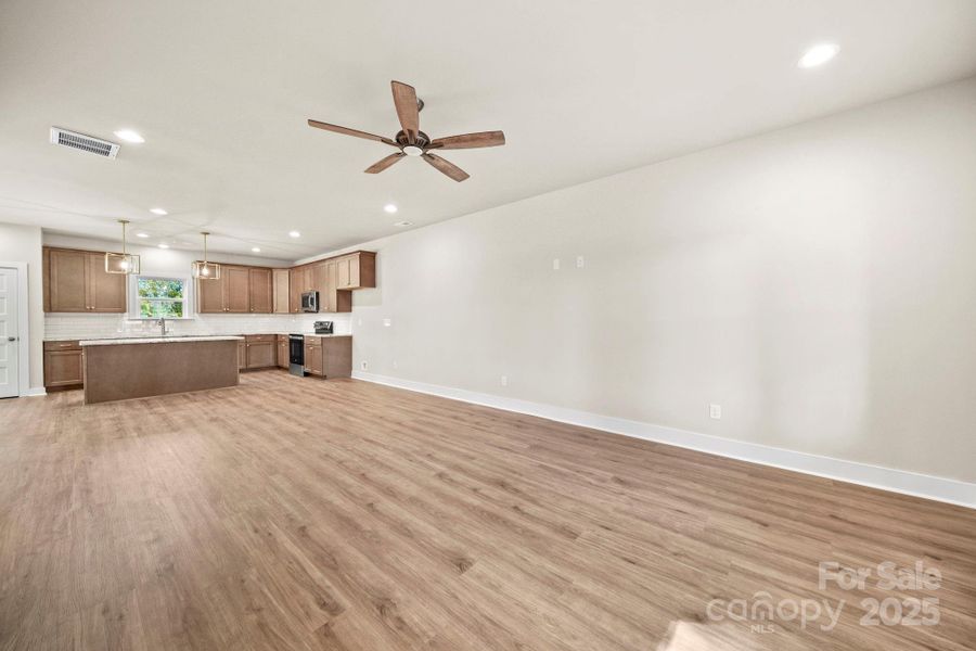 Spacious, unfurnished interior of a new home in , Monroe (Image 18).