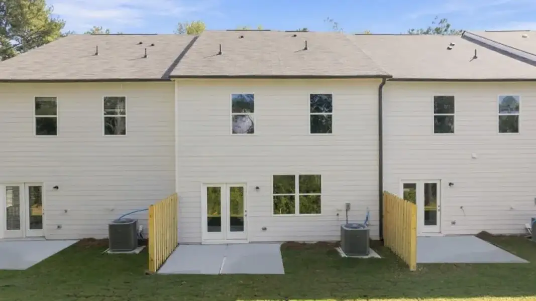 Exterior details and patio area of a home in Hughes Court, Dawsonville (Image 3).