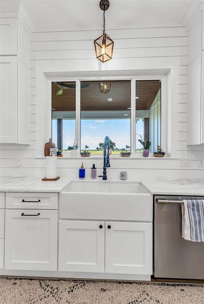 Furnished interior view inside a new home in , Arcadia (Image 12).