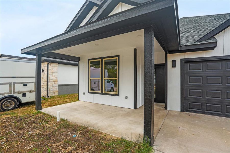 Exterior details and patio area of a home in , Terrell (Image 21).