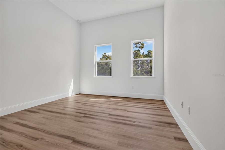 Spacious, unfurnished interior of a new home in , Port Charlotte (Image 38).