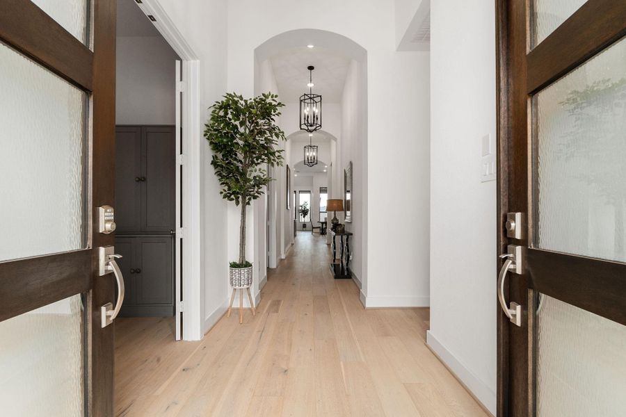 Furnished interior view inside a new home in Cross Creek West, Fulshear (Image 11).
