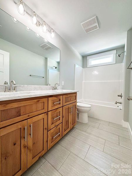 Upper Full Bathroom Upper Full Bathroom