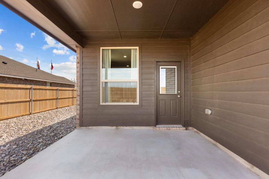 Representative exterior details of a home built from the Oxford by D.R. Horton in Yukon Ridge, Odessa (Image 3). Representative exterior details of a home built from the Oxford by D.R. Horton in Yukon Ridge, Odessa (Image 3).