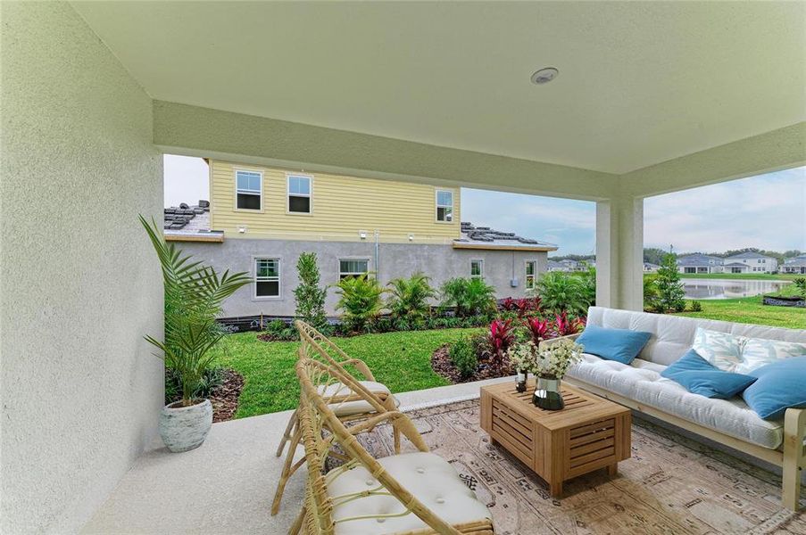 Exterior details and patio area of a home in Mirada, San Antonio (Image 3).