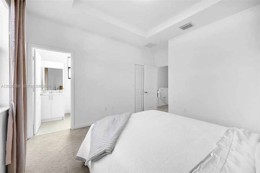 Furnished interior view inside a new home in , Homestead (Image 34).