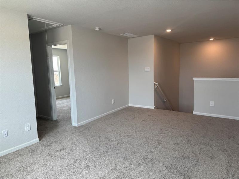 Spacious, unfurnished interior of a new home in Liberty Village, Brenham (Image 6).
