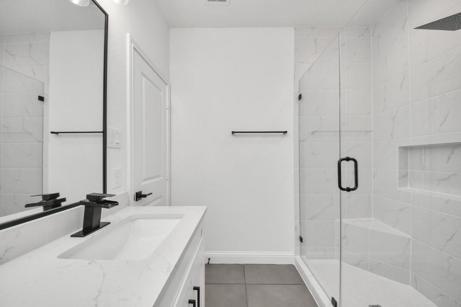 Furnished interior view inside a new home in Spring Branch Crossing, Conroe (Image 18). Furnished interior view inside a new home in Spring Branch Crossing, Conroe (Image 18).