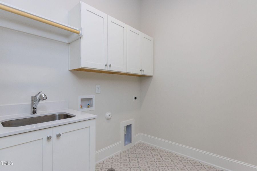 022-1920x1080-laundry-room