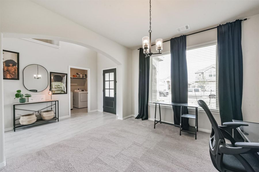 Furnished interior view inside a new home in Kendall Lakes, Alvin (Image 20). Furnished interior view inside a new home in Kendall Lakes, Alvin (Image 20).