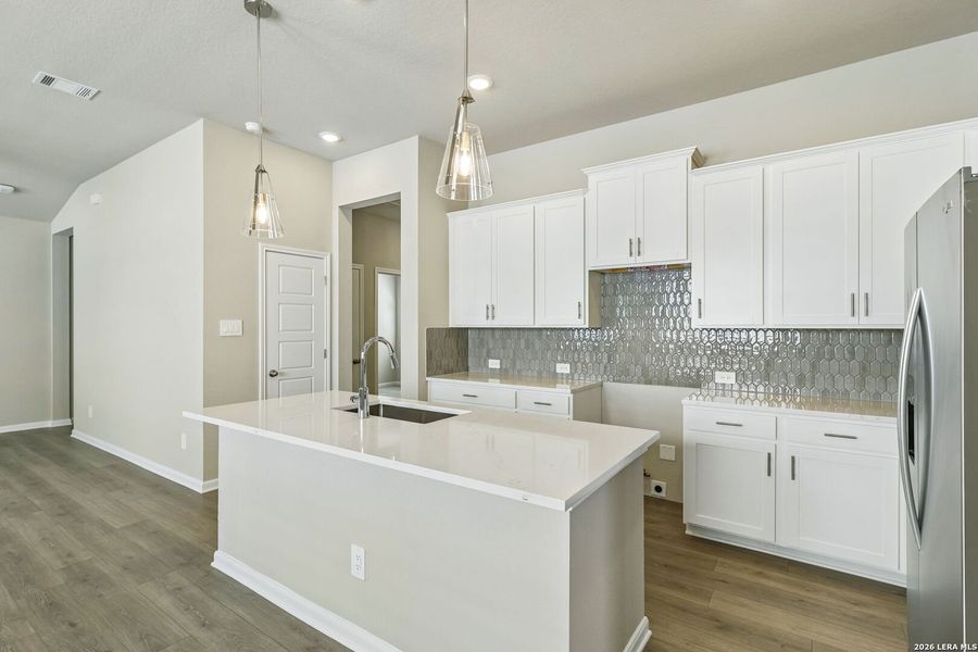 Furnished interior view inside a new home in Thomas Pond, San Antonio (Image 18). Furnished interior view inside a new home in Thomas Pond, San Antonio (Image 18).