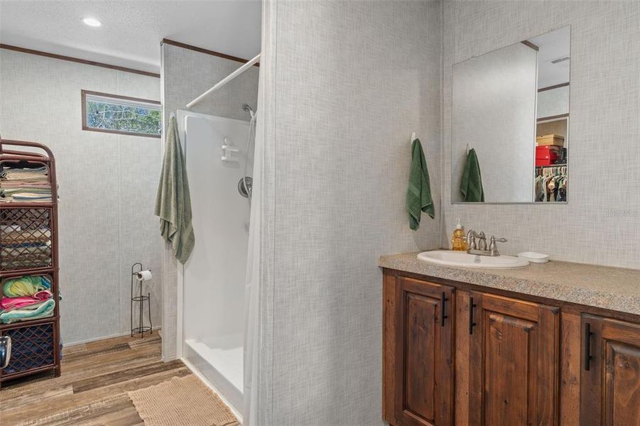 Furnished interior view inside a new home in , Hernando (Image 18).