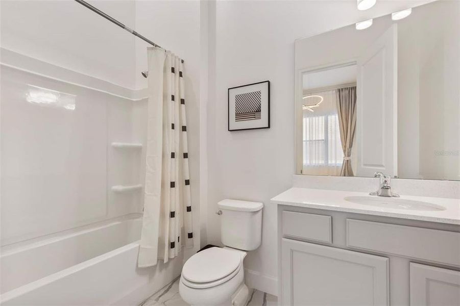 Furnished interior view inside a new home in , Kissimmee (Image 41).