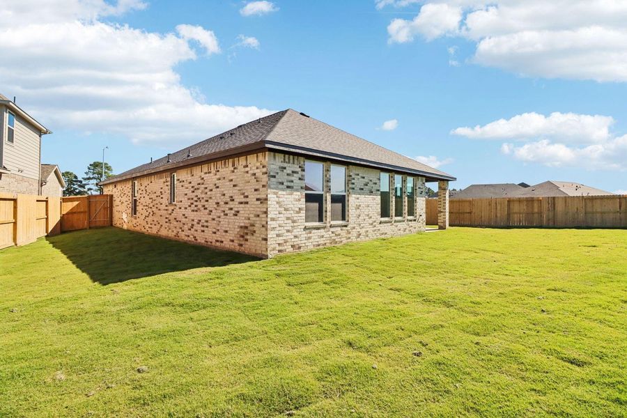 22303 Prickly Back Exterior 22303 Prickly Back Exterior