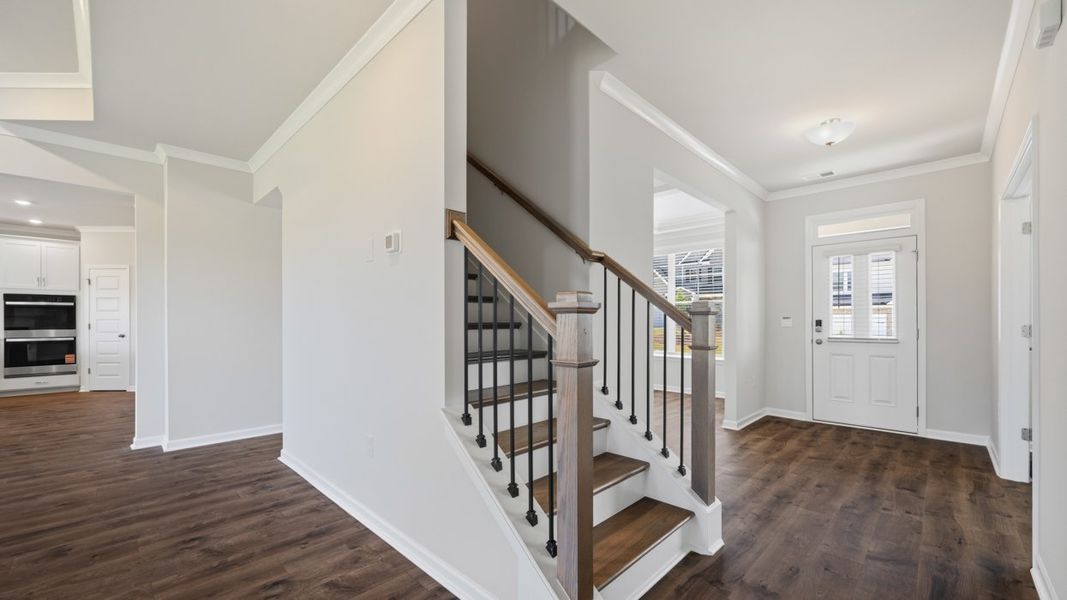 Spacious, unfurnished interior of a new home in Water Oak Estates, Lawrenceville (Image 20).