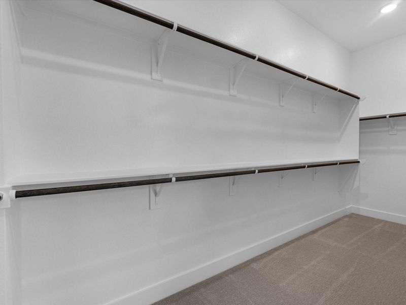 Spacious, unfurnished interior of a new home in Clopton Farms, Montgomery (Image 16).