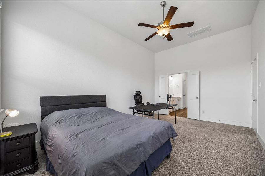 Furnished interior view inside a new home in , Missouri City (Image 15). Furnished interior view inside a new home in , Missouri City (Image 15).