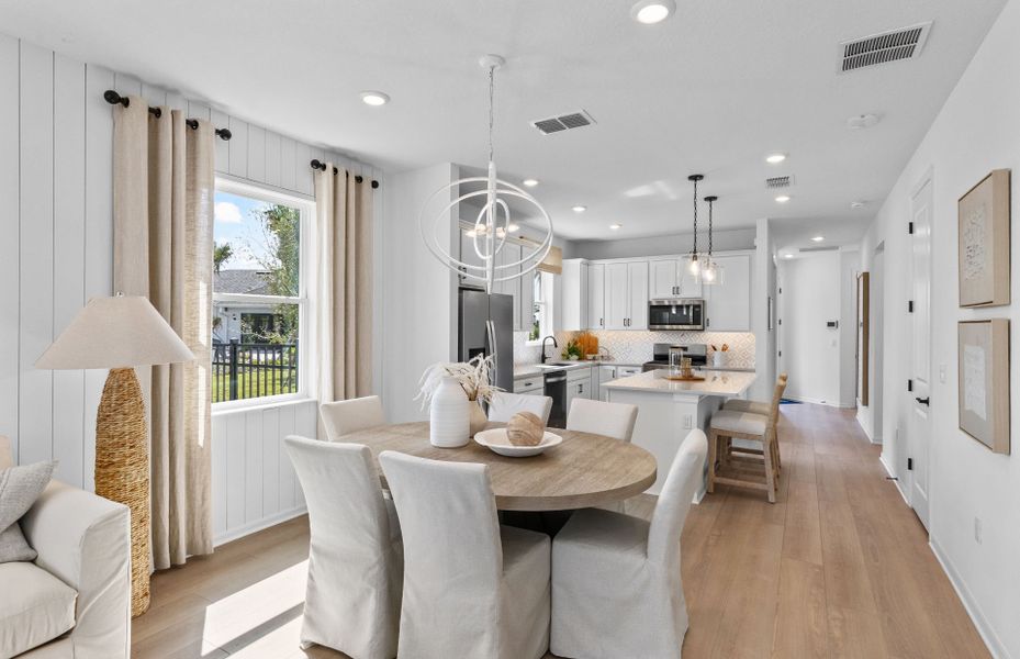 Representative furnished interior of a home built from the Contour by Del Webb in Del Webb Lakehaven, Clermont (Image 4). Representative furnished interior of a home built from the Contour by Del Webb in Del Webb Lakehaven, Clermont (Image 4).