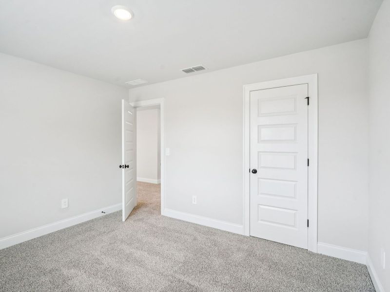 Spacious, unfurnished interior of a new home in Preserve at Mountain Creek, Pendergrass (Image 17).