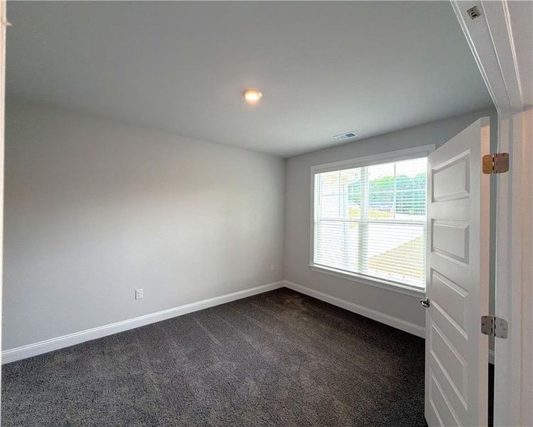 Spacious, unfurnished interior of a new home in Tuscany Hills, Douglasville (Image 32).