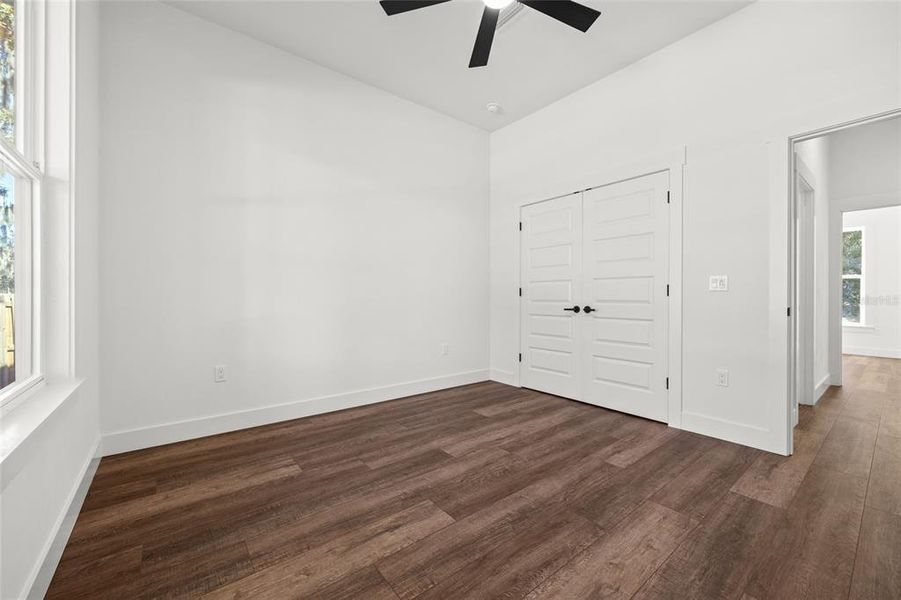 Spacious, unfurnished interior of a new home in , High Springs (Image 26).