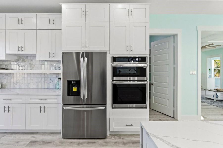 Furnished interior view inside a new home in , Galveston (Image 12).