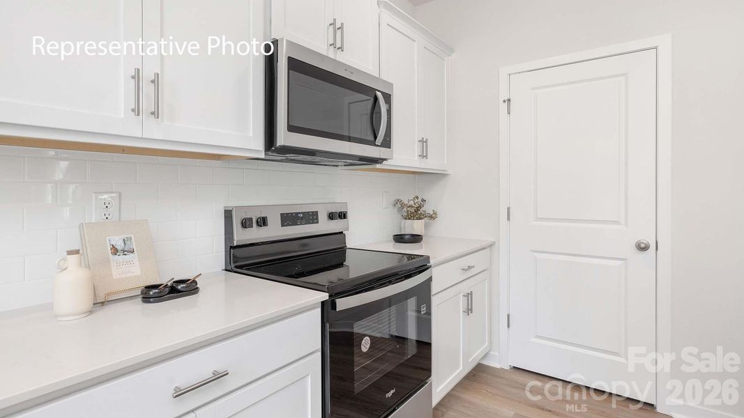 Furnished interior view inside a new home in Stanton, Richburg (Image 12).