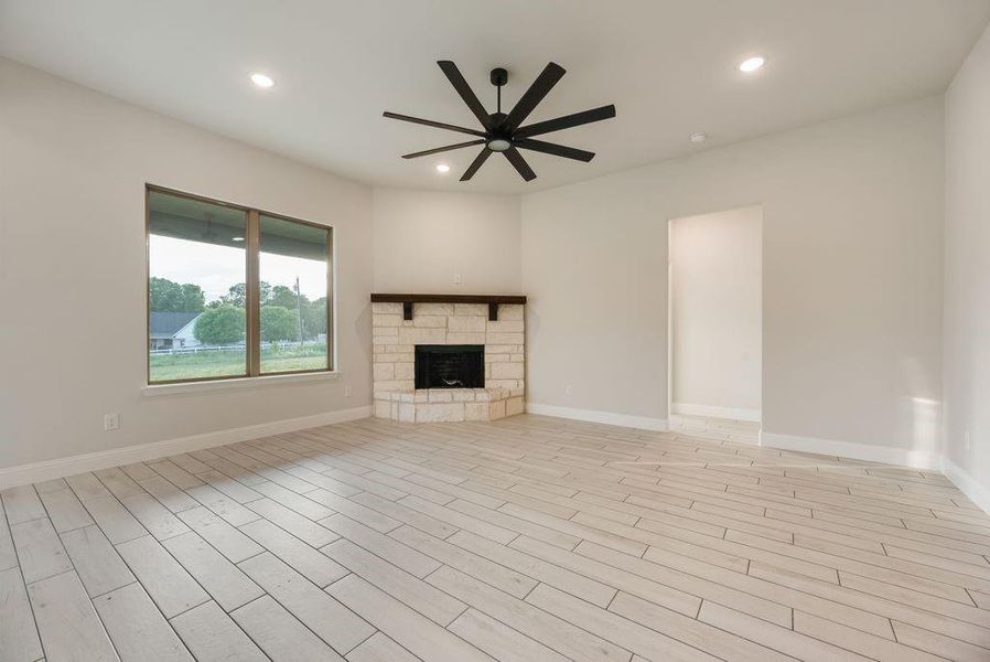Spacious, unfurnished interior of a new home in , Lowry Crossing (Image 23).