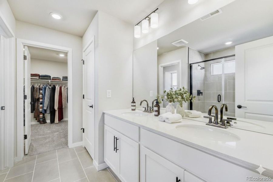 OWNER'S BATH - STAGED