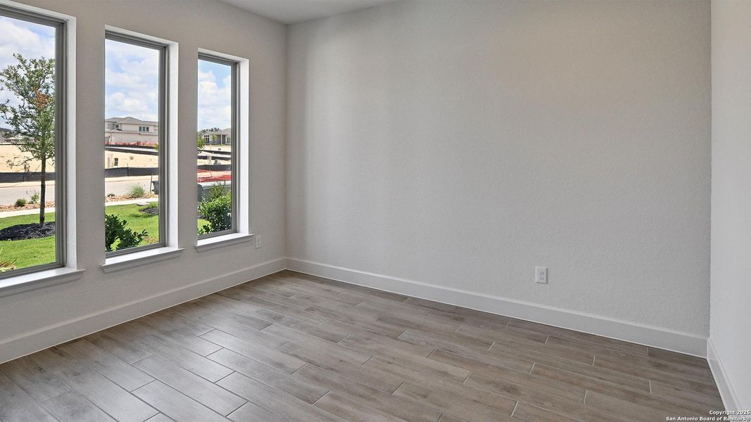 Spacious, unfurnished interior of a new home in Esperanza 60', Boerne (Image 16). Spacious, unfurnished interior of a new home in Esperanza 60', Boerne (Image 16).