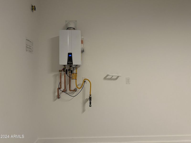 Tankless WH