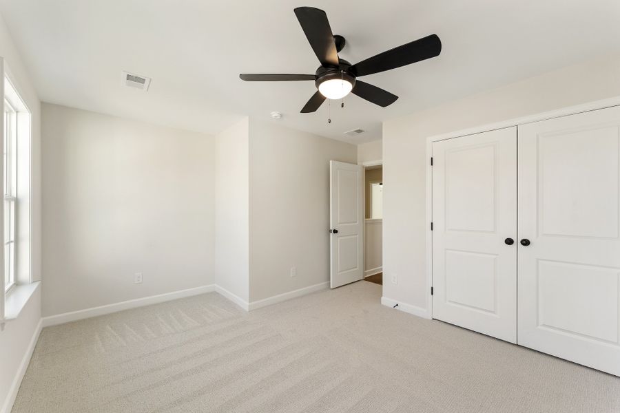 Spacious, unfurnished interior of a new home in Parris Meadows, Chesnee (Image 34).