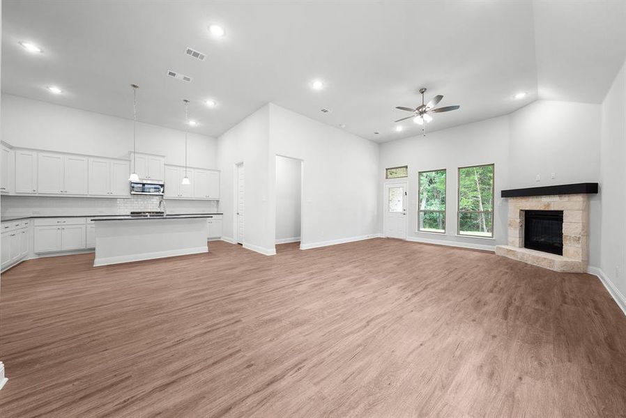 Image 15 of a home in .