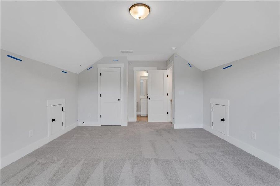 Spacious, unfurnished interior of a new home in Twin Lakes, Hoschton (Image 33). Spacious, unfurnished interior of a new home in Twin Lakes, Hoschton (Image 33).