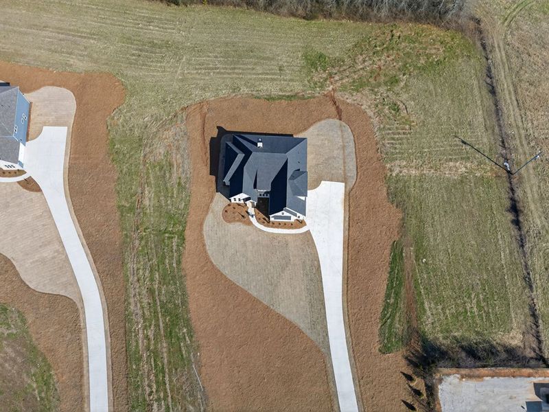Image 42 of a home in Blackwelder Bluff.