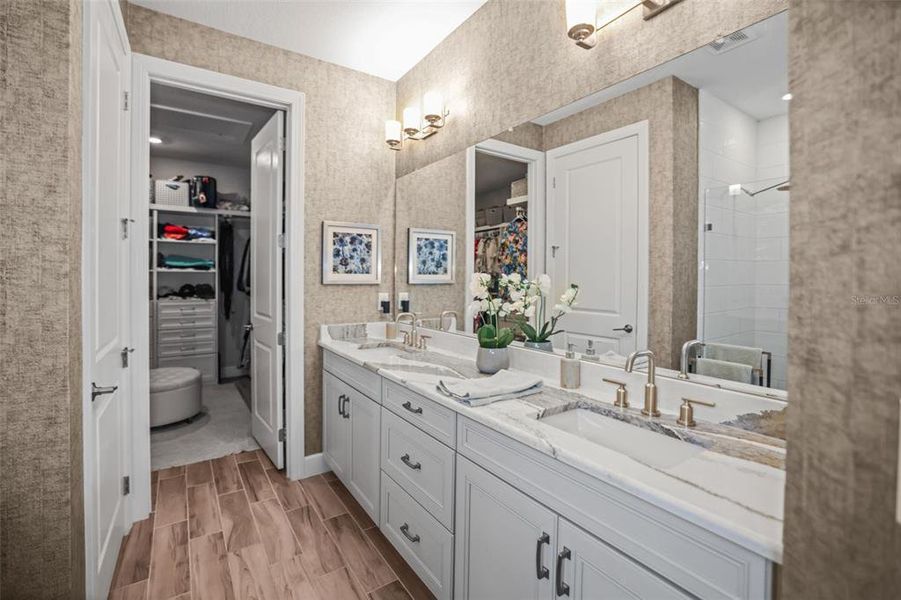 Furnished interior view inside a new home in , Wesley Chapel (Image 16).