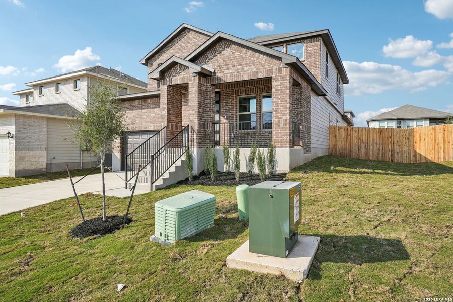 Image 54 of a home in Lark Canyon.